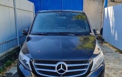 Mercedes-Benz V-Класс, 2017 год, 3 950 000 рублей, 1 фотография