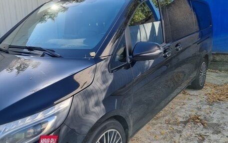Mercedes-Benz V-Класс, 2017 год, 3 950 000 рублей, 3 фотография