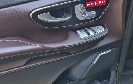 Mercedes-Benz V-Класс, 2017 год, 3 950 000 рублей, 6 фотография