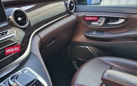 Mercedes-Benz V-Класс, 2017 год, 3 950 000 рублей, 9 фотография