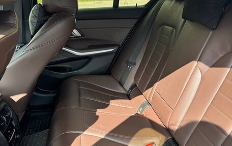 BMW 3 серия, 2020 год, 3 250 000 рублей, 10 фотография