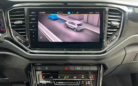 Volkswagen T-Roc I, 2023 год, 1 290 888 рублей, 11 фотография