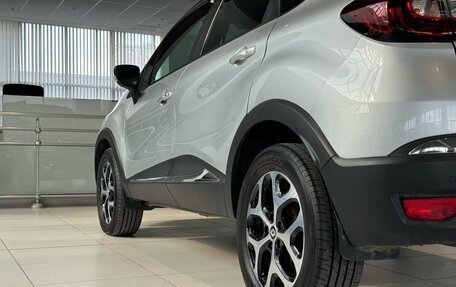 Renault Kaptur I рестайлинг, 2020 год, 1 699 000 рублей, 8 фотография
