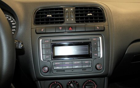 Volkswagen Polo VI (EU Market), 2014 год, 950 000 рублей, 20 фотография