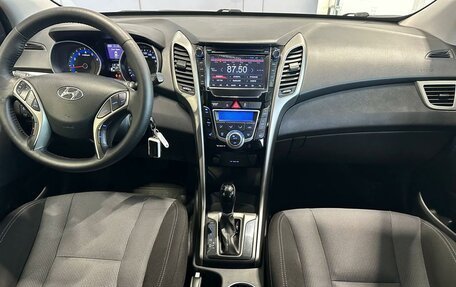Hyundai i30 II рестайлинг, 2013 год, 980 000 рублей, 11 фотография