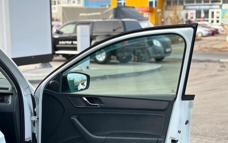 Skoda Rapid I, 2017 год, 1 290 000 рублей, 8 фотография