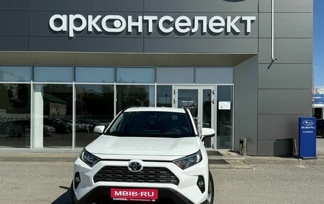 Toyota RAV4, 2020 год, 3 900 000 рублей, 1 фотография