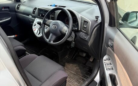 Toyota Wish II, 2004 год, 730 000 рублей, 6 фотография