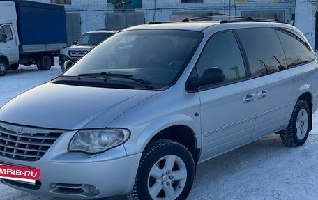 Chrysler Voyager IV, 2004 год, 750 000 рублей, 3 фотография