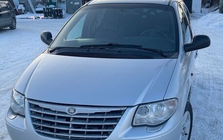 Chrysler Voyager IV, 2004 год, 750 000 рублей, 8 фотография