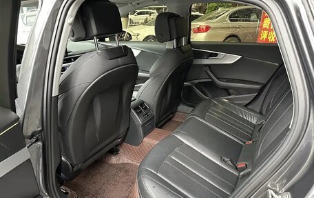 Audi A4, 2022 год, 2 098 000 рублей, 9 фотография
