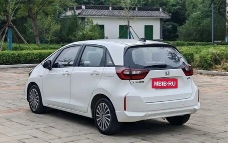 Honda Fit, 2023 год, 1 160 000 рублей, 6 фотография