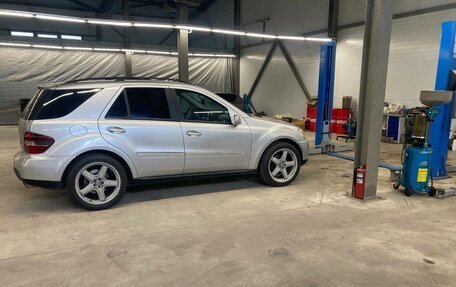 Mercedes-Benz M-Класс, 2008 год, 1 350 000 рублей, 3 фотография