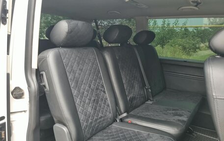 Volkswagen Caravelle T6 рестайлинг, 2017 год, 2 350 000 рублей, 7 фотография