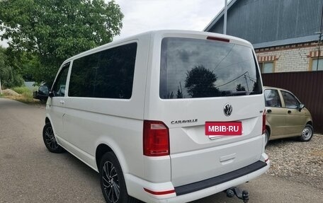 Volkswagen Caravelle T6 рестайлинг, 2017 год, 2 350 000 рублей, 4 фотография