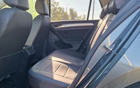 Volkswagen Golf VII, 2018 год, 1 980 000 рублей, 6 фотография