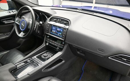 Jaguar F-Pace, 2017 год, 2 849 000 рублей, 8 фотография
