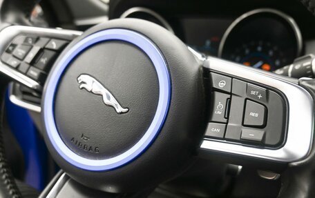 Jaguar F-Pace, 2017 год, 2 849 000 рублей, 17 фотография