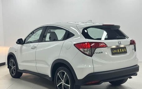 Honda Vezel, 2022 год, 1 100 060 рублей, 4 фотография