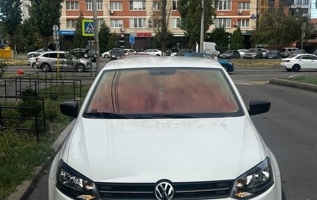 Volkswagen Polo VI (EU Market), 2014 год, 800 000 рублей, 1 фотография