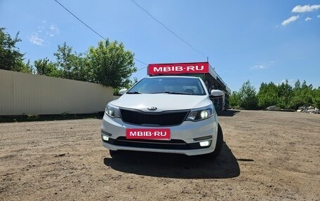 KIA Rio III рестайлинг, 2015 год, 1 040 000 рублей, 1 фотография