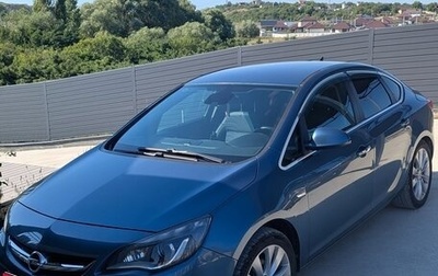 Opel Astra J, 2013 год, 810 000 рублей, 1 фотография
