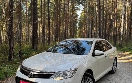 Toyota Camry, 2017 год, 2 570 000 рублей, 1 фотография