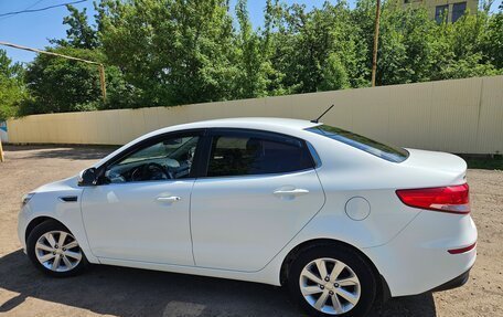 KIA Rio III рестайлинг, 2015 год, 1 040 000 рублей, 4 фотография