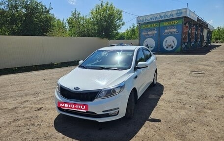 KIA Rio III рестайлинг, 2015 год, 1 040 000 рублей, 2 фотография