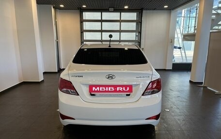 Hyundai Solaris II рестайлинг, 2015 год, 1 050 000 рублей, 4 фотография