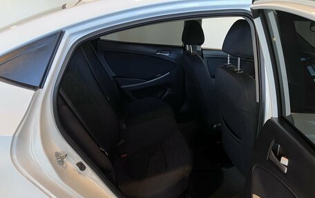 Hyundai Solaris II рестайлинг, 2015 год, 1 050 000 рублей, 17 фотография