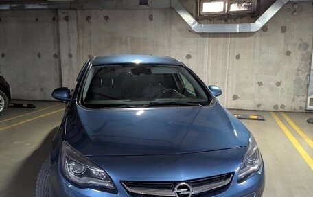 Opel Astra J, 2013 год, 810 000 рублей, 4 фотография