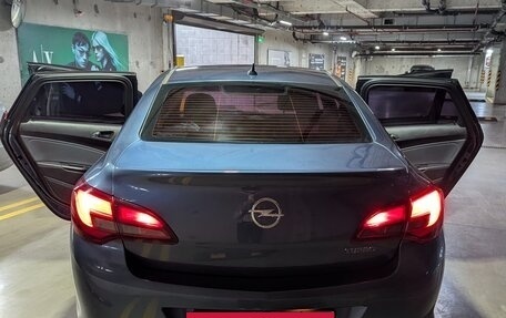 Opel Astra J, 2013 год, 810 000 рублей, 6 фотография