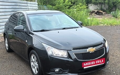 Chevrolet Cruze II, 2012 год, 700 000 рублей, 2 фотография