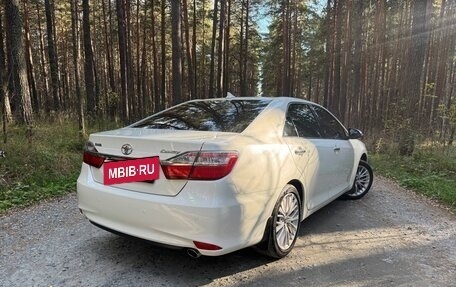 Toyota Camry, 2017 год, 2 570 000 рублей, 2 фотография