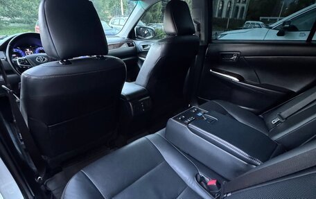 Toyota Camry, 2017 год, 2 570 000 рублей, 18 фотография