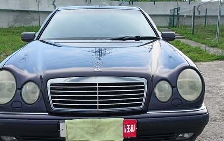 Mercedes-Benz E-Класс, 1996 год, 1 000 000 рублей, 1 фотография
