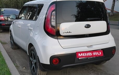 KIA Soul II рестайлинг, 2018 год, 1 350 000 рублей, 5 фотография