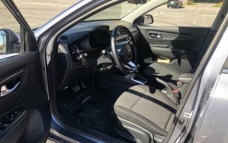 KIA Rio IV, 2018 год, 1 560 000 рублей, 9 фотография
