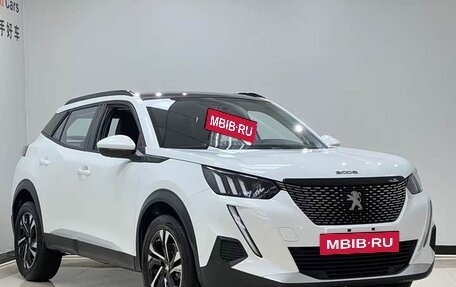 Peugeot 2008 II, 2023 год, 1 450 000 рублей, 3 фотография