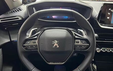 Peugeot 2008 II, 2023 год, 1 450 000 рублей, 9 фотография