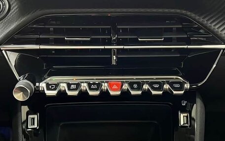 Peugeot 2008 II, 2023 год, 1 450 000 рублей, 11 фотография