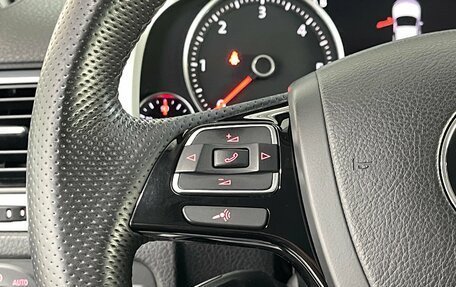 Volkswagen Touareg III, 2013 год, 2 349 000 рублей, 12 фотография