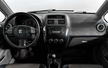Suzuki SX4 II рестайлинг, 2009 год, 580 000 рублей, 14 фотография
