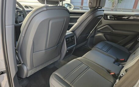 Porsche Cayenne III, 2021 год, 7 999 000 рублей, 17 фотография