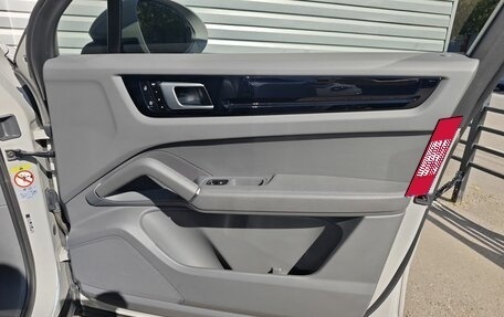 Porsche Cayenne III, 2021 год, 7 999 000 рублей, 27 фотография