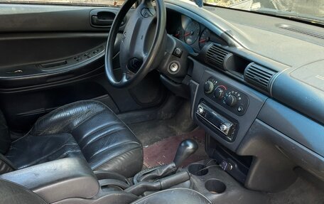 Dodge Stratus II, 2004 год, 250 000 рублей, 3 фотография
