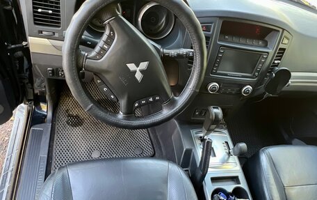 Mitsubishi Pajero IV, 2011 год, 1 900 000 рублей, 12 фотография