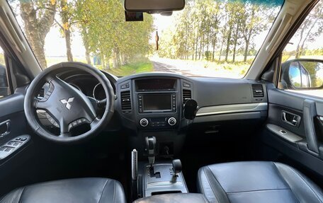 Mitsubishi Pajero IV, 2011 год, 1 900 000 рублей, 10 фотография
