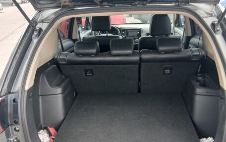 Mitsubishi Outlander III рестайлинг 3, 2015 год, 1 370 000 рублей, 6 фотография